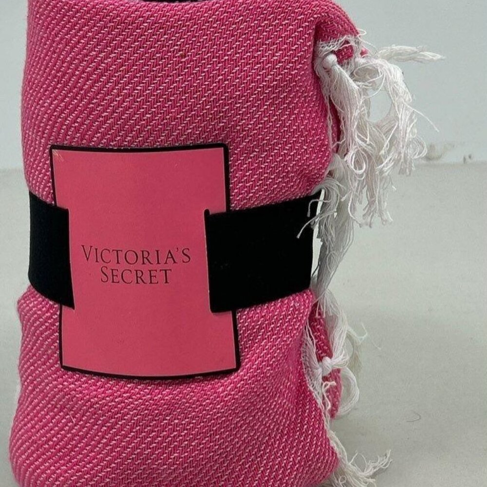 NWT Victoria's Secret Throw Blanket 50 in x 60 in